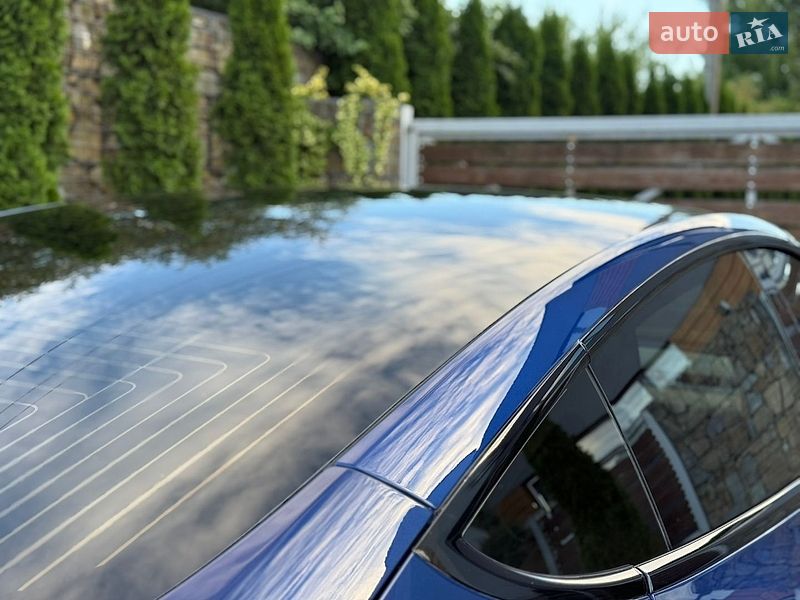 Седан Tesla Model 3 2019 в Стрию