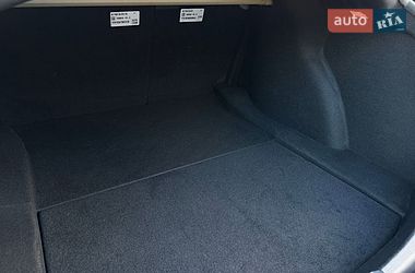 Седан Tesla Model 3 2019 в Стрию