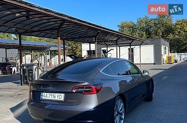 Седан Tesla Model 3 2018 в Кременчуці