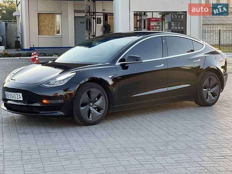 Tesla Model 3 2019