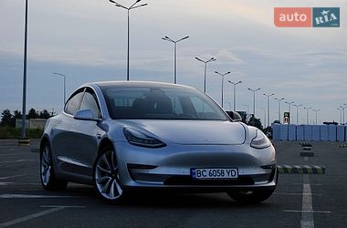 Tesla Model 3  2018