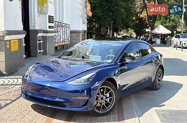 Tesla Model 3  2023