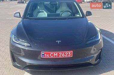 Tesla Model 3  2024