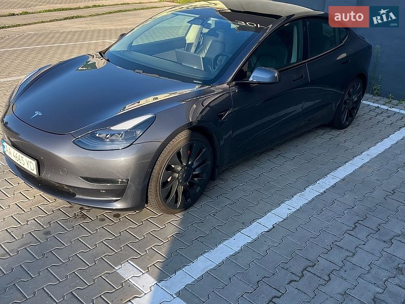 Tesla Model 3 2020