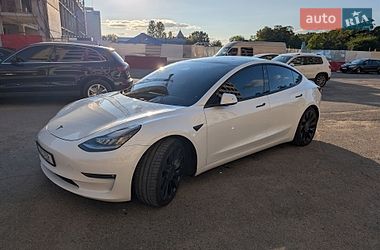 Седан Tesla Model 3 2020 в Тернополе