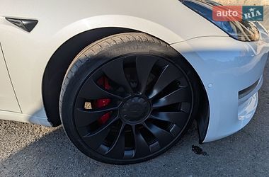 Седан Tesla Model 3 2020 в Тернополе