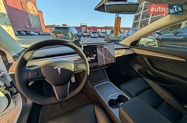 Седан Tesla Model 3 2020 в Тернополе