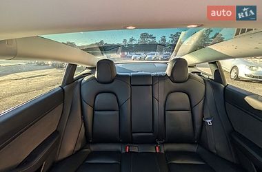 Седан Tesla Model 3 2020 в Тернополе
