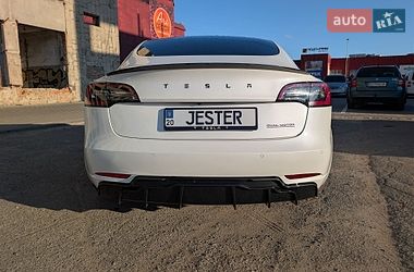 Седан Tesla Model 3 2020 в Тернополе