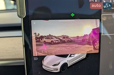 Седан Tesla Model 3 2020 в Тернополе