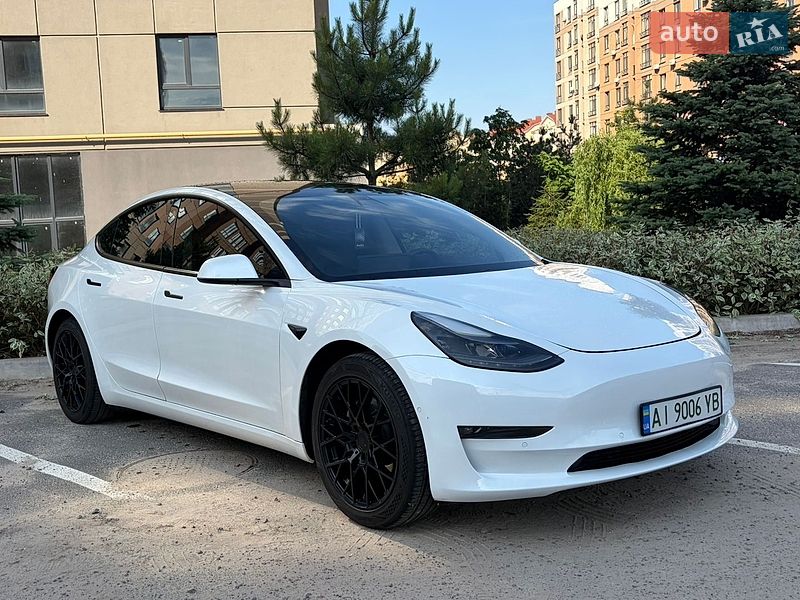Седан Tesla Model 3 2021 в Софіївській Борщагівці