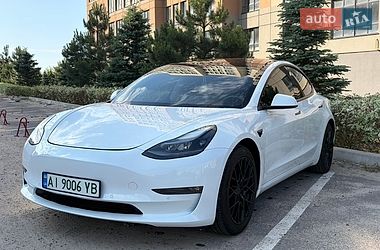 Седан Tesla Model 3 2021 в Софіївській Борщагівці