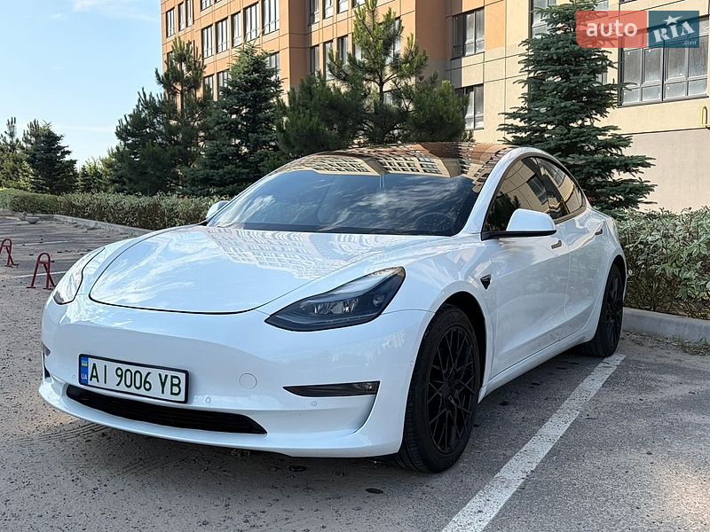 Седан Tesla Model 3 2021 в Софіївській Борщагівці