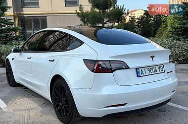 Седан Tesla Model 3 2021 в Софіївській Борщагівці