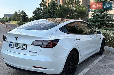 Седан Tesla Model 3 2021 в Софіївській Борщагівці