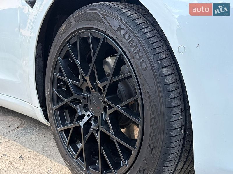 Седан Tesla Model 3 2021 в Софіївській Борщагівці