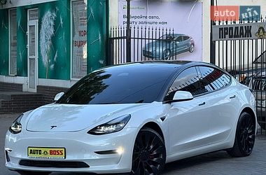 Tesla Model 3  2023