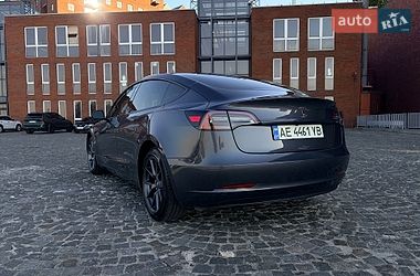 Tesla Model 3  2023