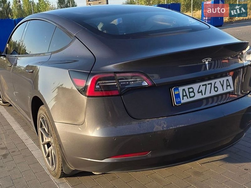 Седан Tesla Model 3 2022 в Вінниці