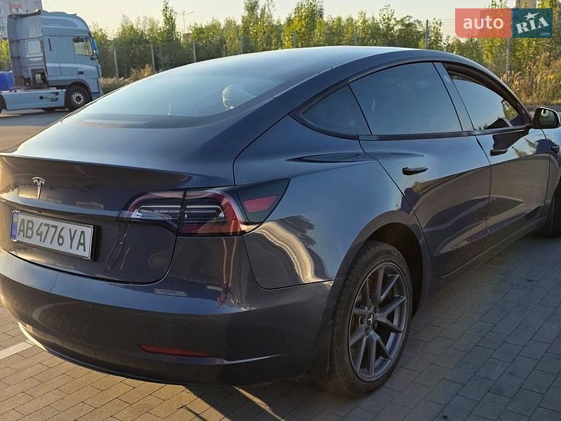 Седан Tesla Model 3 2022 в Вінниці