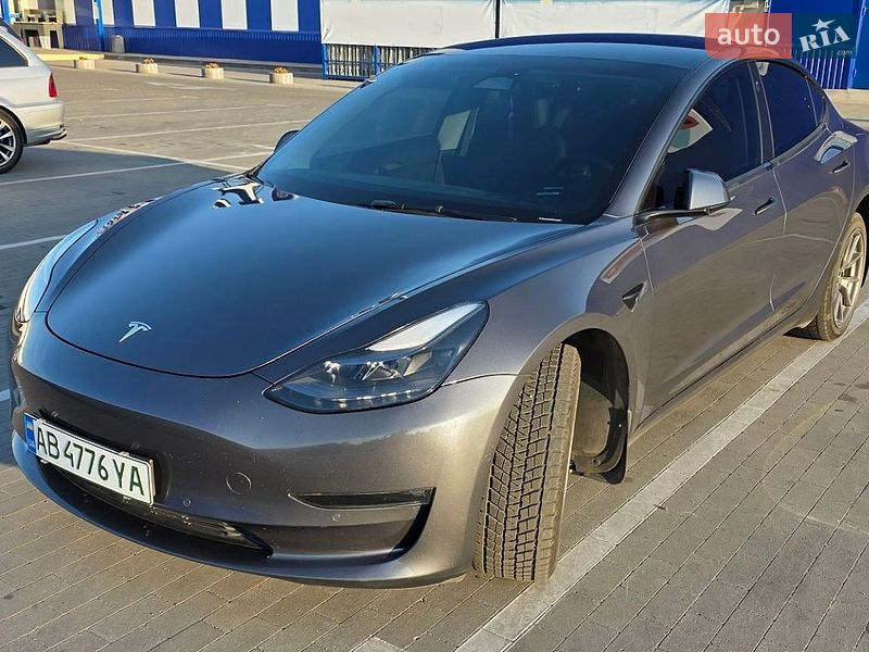 Седан Tesla Model 3 2022 в Вінниці