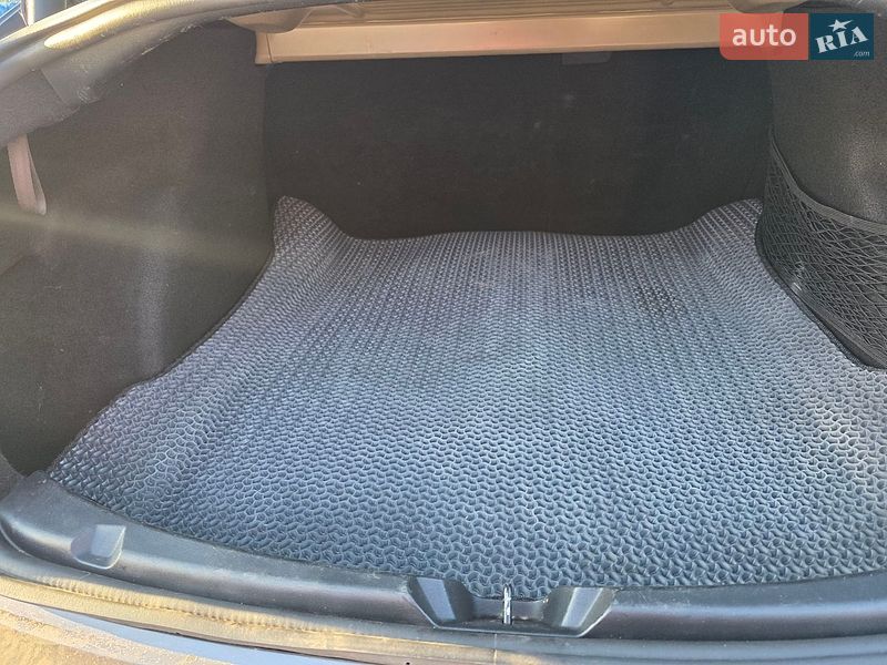 Седан Tesla Model 3 2022 в Вінниці