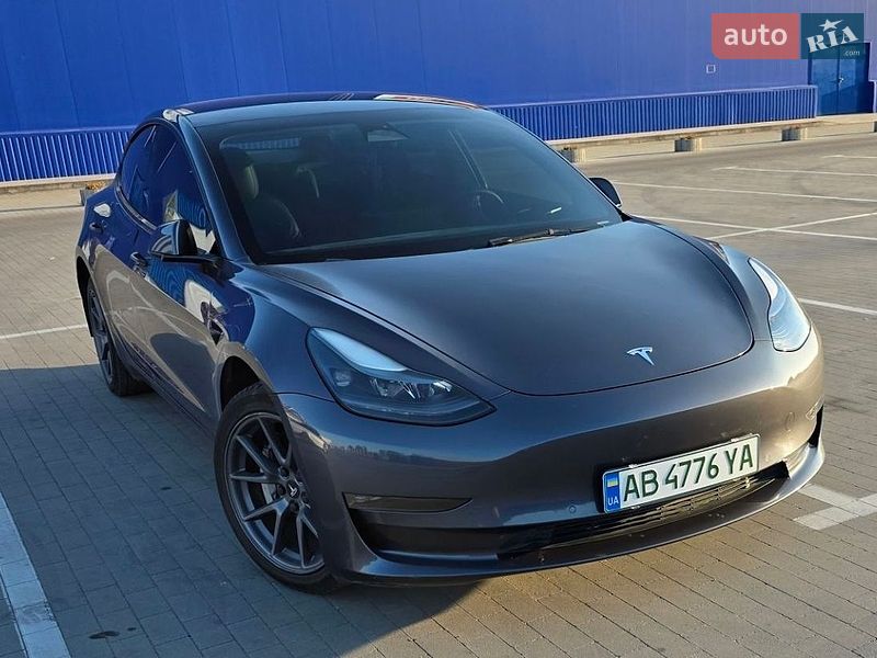 Седан Tesla Model 3 2022 в Вінниці