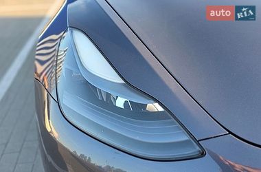 Седан Tesla Model 3 2022 в Вінниці