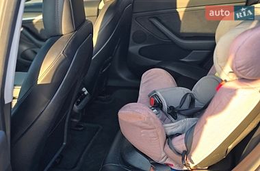 Седан Tesla Model 3 2022 в Вінниці