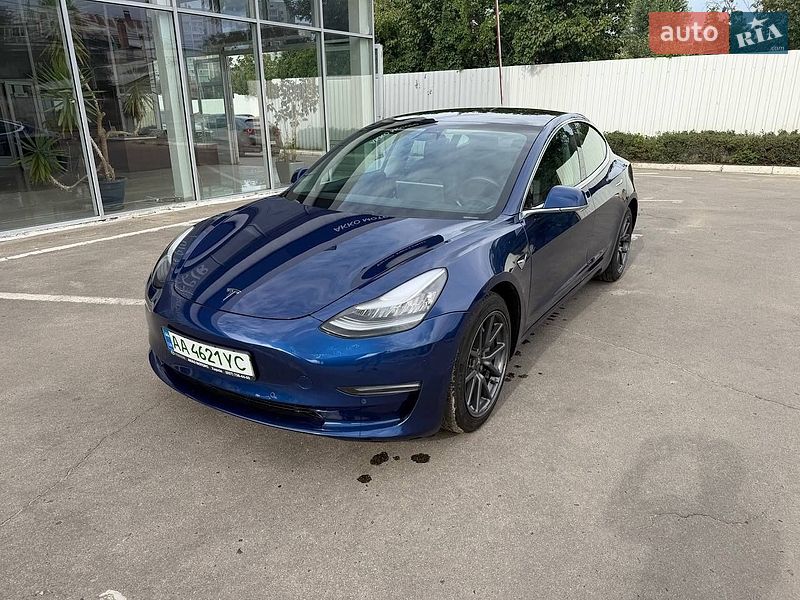 Tesla Model 3 2019