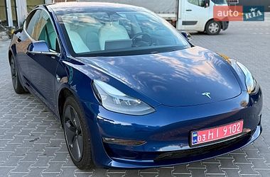 Tesla Model 3  2018