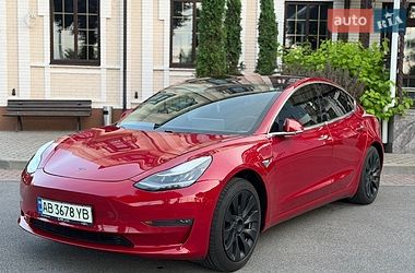 Tesla Model 3  2018