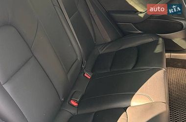 Седан Tesla Model 3 2020 в Львове