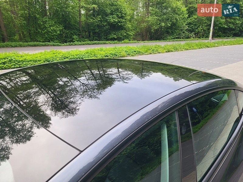 Седан Tesla Model 3 2021 в Києві
