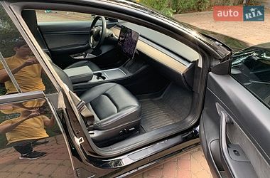 Седан Tesla Model 3 2020 в Ірпені