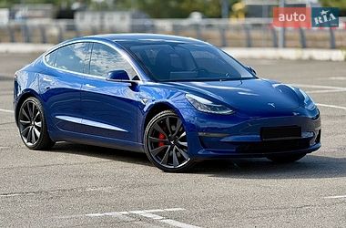 Tesla Model 3 2019
