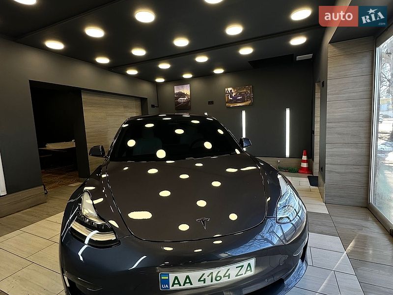 Седан Tesla Model 3 2018 в Одессе