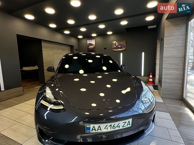 Седан Tesla Model 3 2018 в Одессе