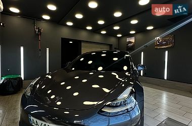 Седан Tesla Model 3 2018 в Одессе