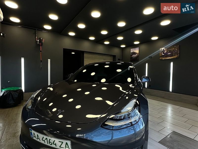 Седан Tesla Model 3 2018 в Одессе