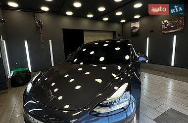Седан Tesla Model 3 2018 в Одессе