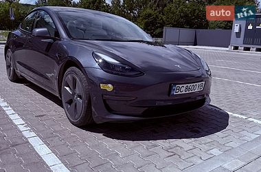 Седан Tesla Model 3 2022 в Львові
