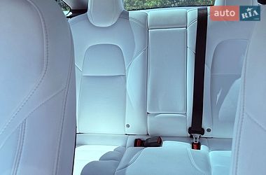 Седан Tesla Model 3 2022 в Львові