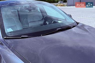 Седан Tesla Model 3 2022 в Львові