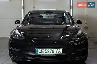 Tesla Model 3  2022