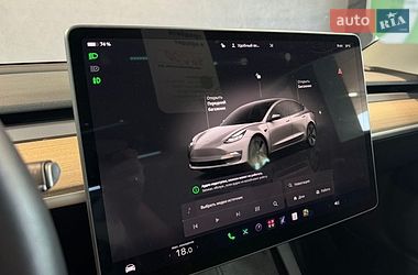Седан Tesla Model 3 2023 в Одессе