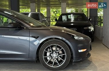 Седан Tesla Model 3 2023 в Одессе
