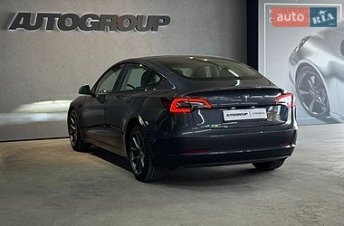 Седан Tesla Model 3 2023 в Одессе