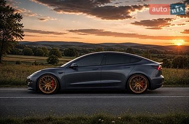 Tesla Model 3 2023