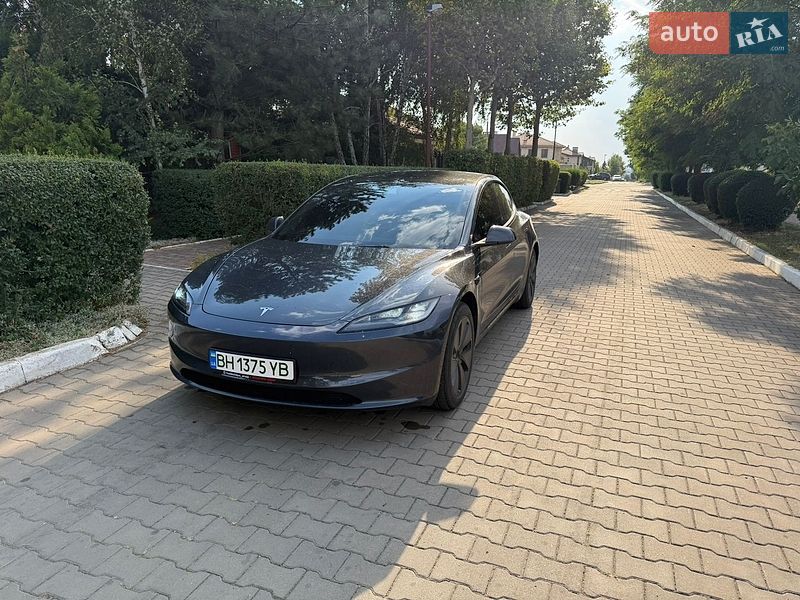 Седан Tesla Model 3 2025 в Одесі фото Седан Tesla Model 3 2025 в Одесі